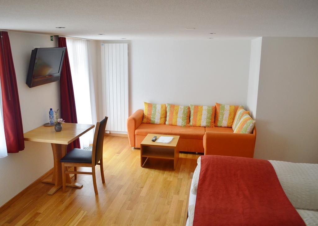 Hotel Grimsel Obergesteln Quarto foto