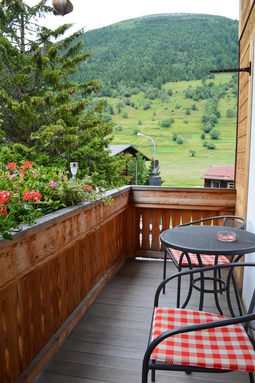 Hotel Grimsel Obergesteln Quarto foto